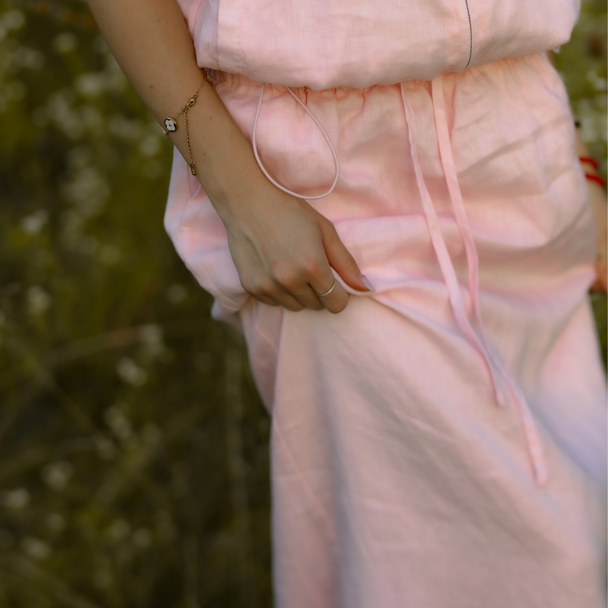 Compleu Amour din in 100% cu vestă și fustă maxi – Maison G